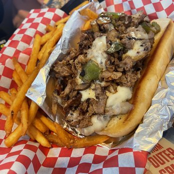 Nurd Berger Cafe - Steak sandwich - Burgers Near Me - Globe, Arizona