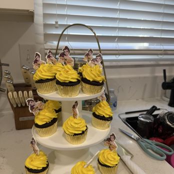 Cake Playhouse - cupcakes - Custom Cakes Near Me - Artesia, California Cake Playhouse - cupcakes - Custom Cakes Near Me - Artesia, California