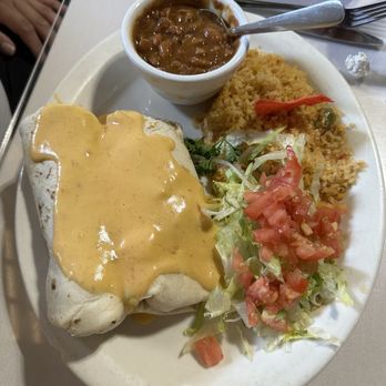 Los Vaqueros Restaurant - Burrito dinner with charro beans - Mexican Near Me - Fort Worth, Texas Los Vaqueros Restaurant - Burrito dinner with charro beans - Mexican Near Me - Fort Worth, Texas