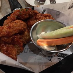Salt Gastro Pub - Chicken wings