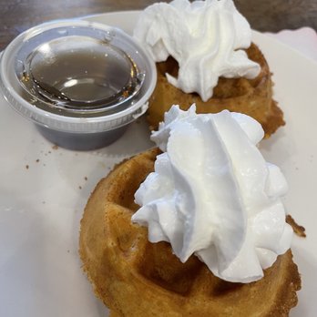 Holiday Inn The Lodge at Big Bear Lake - Kids waffles - Big Bear, CA