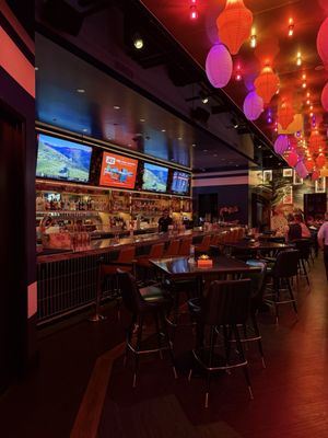 Flanker Kitchen + Sports Bar by null