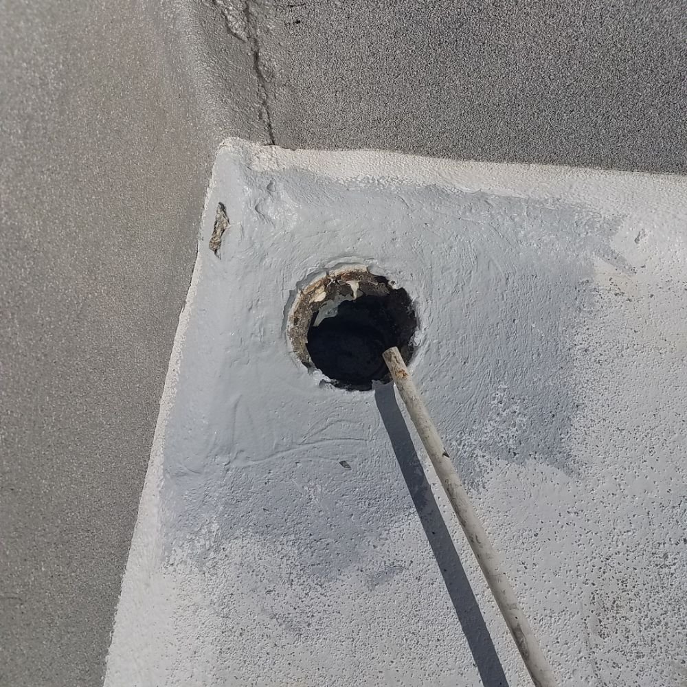 Slide of Oscar's Roofing