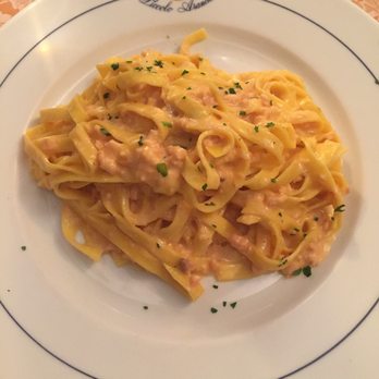 Piccolo Arancio - Fettuccine al Salmone - Roman Near Me - Rome, RM Piccolo Arancio - Fettuccine al Salmone - Roman Near Me - Rome, RM