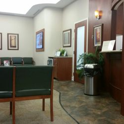 MD Now Urgent Care - Waiting area.