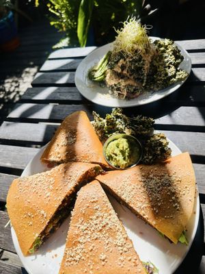 Peace Pies Raw Food Cafe - Ocean Beach by null