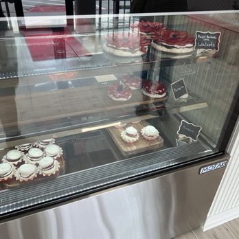 Pavlova by Marian - Display of available pavlovas - Desserts Near Me - Cumming, Georgia