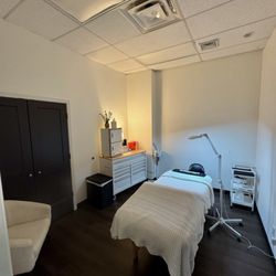 Middletown Aesthetics - Facial Room