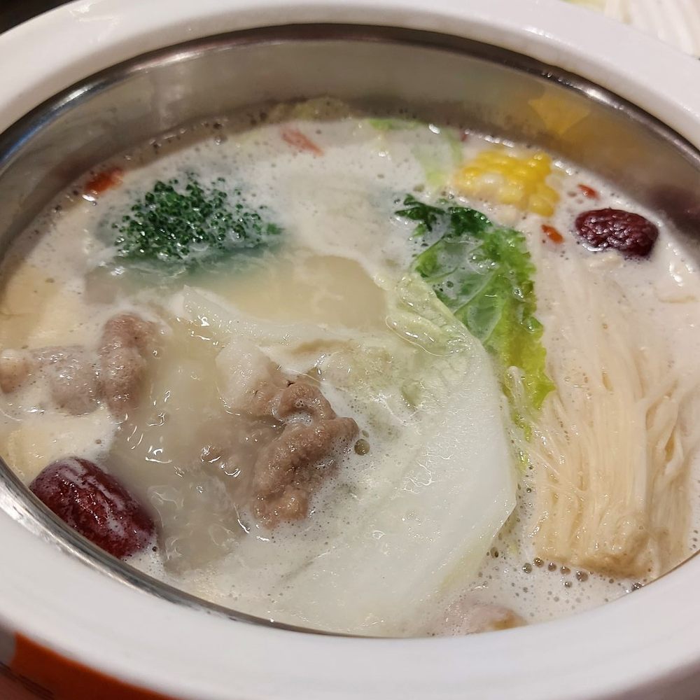 The Dolar Shop - Exquisite Silver Soup - Hot Pot Near Me - Burnaby, British Columbia The Dolar Shop - Exquisite Silver Soup - Hot Pot Near Me - Burnaby, British Columbia