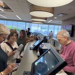 Avis Rent A Car - Long line to get reserved car