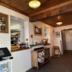 The Burgerly - Interior