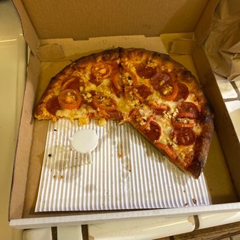 Zeppo's Pizza - Pizza Near Me - Bakersfield, California Zeppo's Pizza - Pizza Near Me - Bakersfield, California
