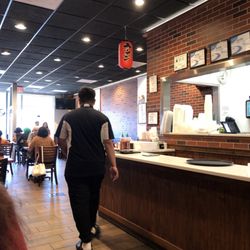 Ramen Tsubaki - Small charming atmosphere.