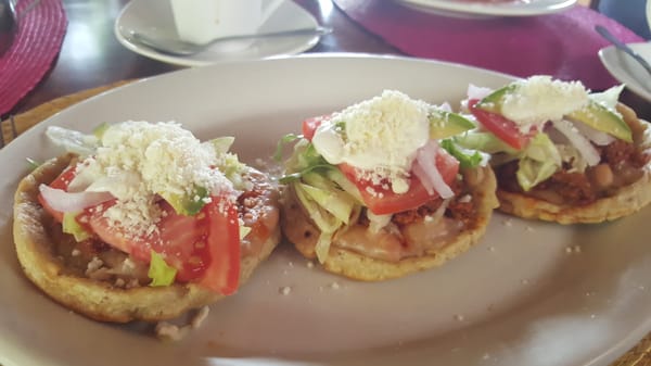 Carmelitas Café by null