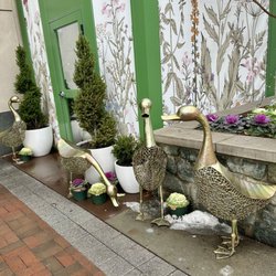 Park Potomac Shopping Center - Cute geese statues in front of Founding Farmers restaurants