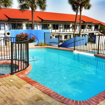 Beachside Inn - View from pool - Hotels Near Me - Destin, Florida