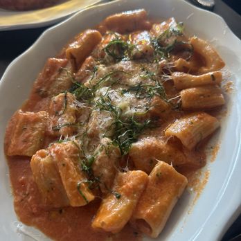 Losanti - Vodka pasta - Steakhouses Near Me - Columbus, Ohio