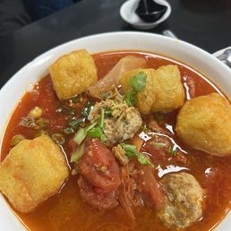 Bun Rieu (pork/crab and tomato soup)