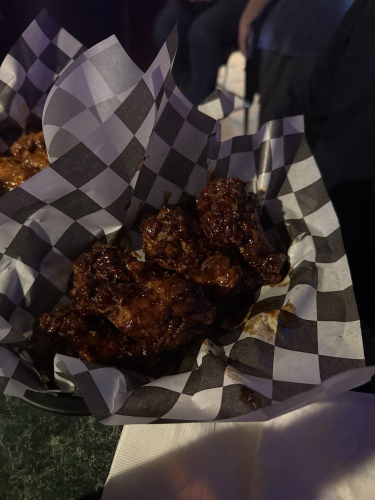 Mean Mug Wings & Things