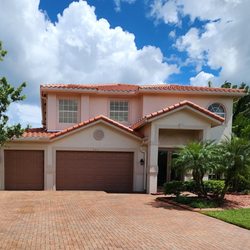 Paul's Home Services - Paul's Home Services of Vero Beach exceeded all expectations on this recent paint job.