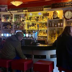 Ravi's Bar and Restaurant - Bar area