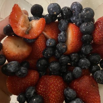 Safeway - Found what appears to be a bug in one of the fruit bowls. - Grocery Near Me - Campbell, California