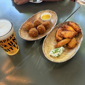 Kompaan Bier - Breweries Near Me - Den Haag, ZH Kompaan Bier - Breweries Near Me - Den Haag, ZH