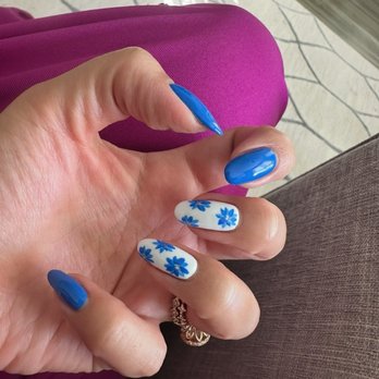 Serenity - A Nail Boutique - Nails by Ally - Nail Salons Near Me - San Diego, California