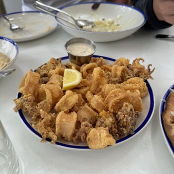Mandolin Aegean Bistro - Fried Calamari - Mediterranean Near Me - Miami, Florida