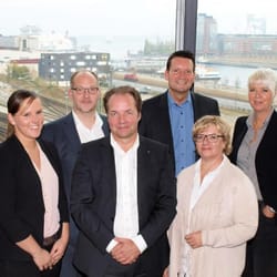 David Versicherungskontor - Team 2016 von links nach rechts:  Sarah Krakow, Arne Peters, Stefan David, Jan Fischer, Susanne Thomsen, Pia Ritscher