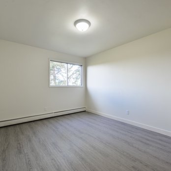 Brookside Terrace - Apartments Near Me - Edmonton, Alberta Brookside Terrace - Apartments Near Me - Edmonton, Alberta