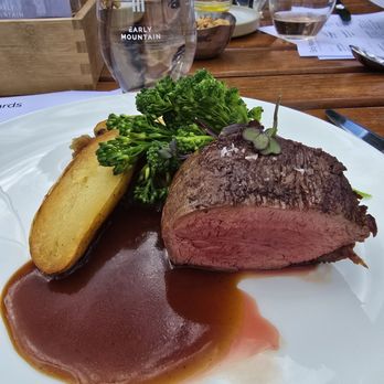 Early Mountain Vineyards - Bison steak 10/10 - Wineries Near Me - Madison, Virginia