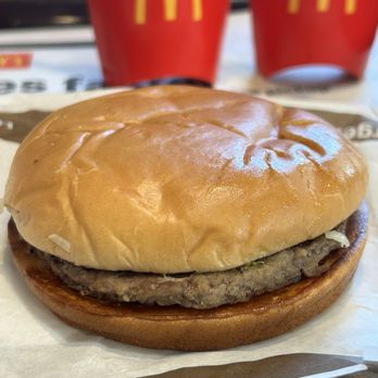 McDonald's - Classic hamburger - Fast Food Near Me - Irvine, California