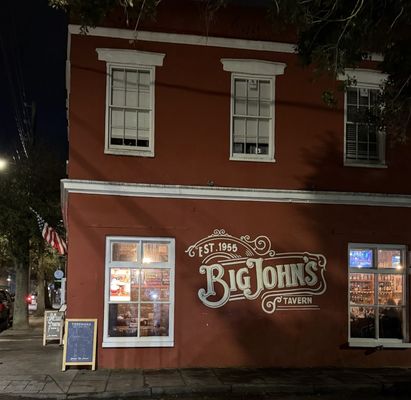 Big John's Tavern by null