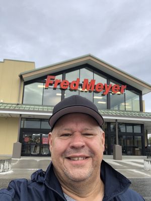 Fred Meyer by null