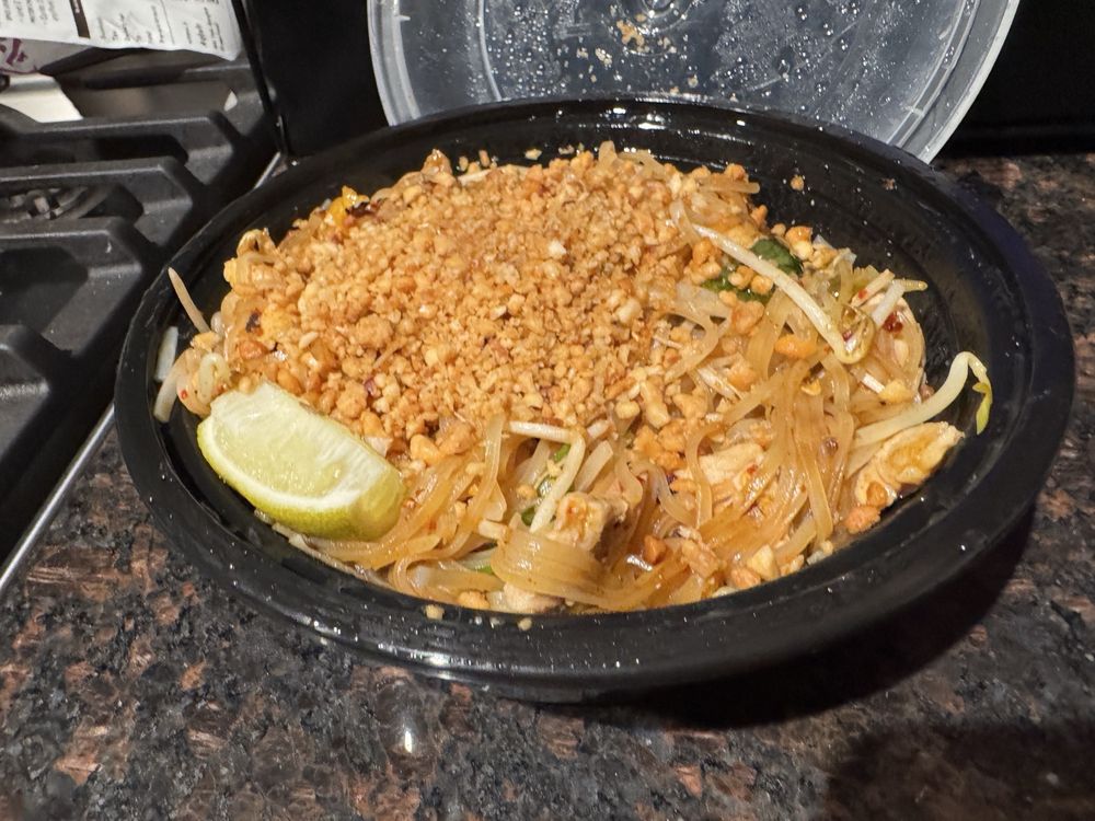 MaiThai Bangkok Street food Logo
