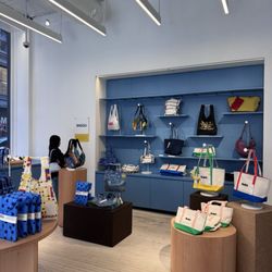 MoMA Design Store-Soho
