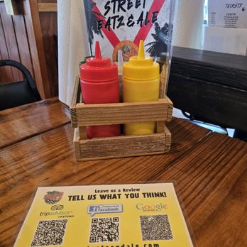 Street Eatz & Ale - Dive Bars Near Me - Bokeelia, Florida