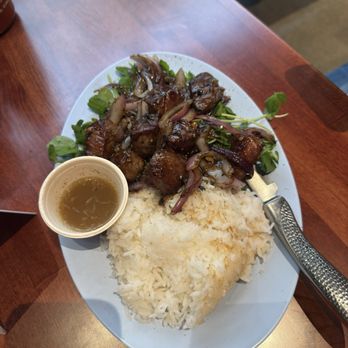 Lunette - Cambodian Near Me - San Francisco, California