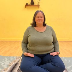 Seamlessly Present - Meditation and stress reduction classes offered for Botthe teens and adults