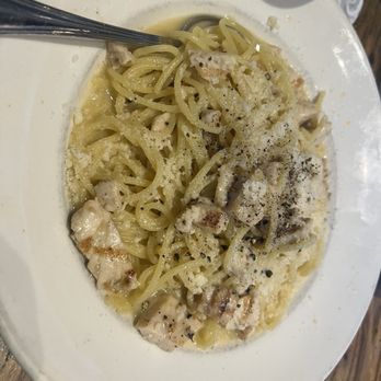 Ainslie - Cacio e Pepe with chicken - Beer Gardens Near Me - Brooklyn, New York