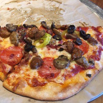 Dells Pizza Lab - Salad Near Me - Wisconsin Dells, Wisconsin