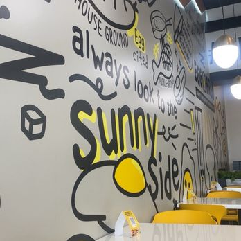 Eggbred - Seating area - Breakfast & Brunch Near Me - Garden Grove, California