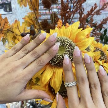 Lisa’s Nails - Nail Salons Near Me - Austin, Texas