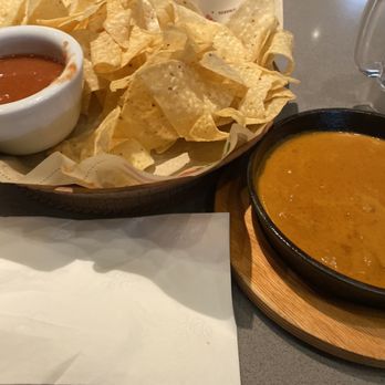 Chili's - Chili Skillet Queso - Bars Near Me - Yukon, Oklahoma