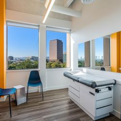 Beverly Hills Pediatrics - Exam room at Beverly Hills Pediatrics