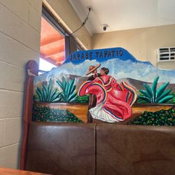 El Taco Llama - Interior