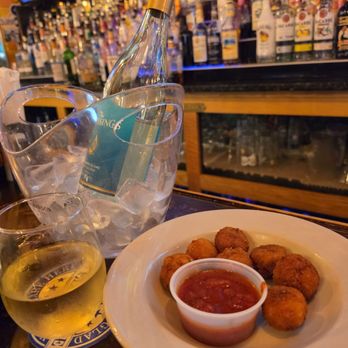 Sam the Clam's Pub & Grub - Seafood Near Me - Plantsville, Connecticut Sam the Clam's Pub & Grub - Seafood Near Me - Plantsville, Connecticut