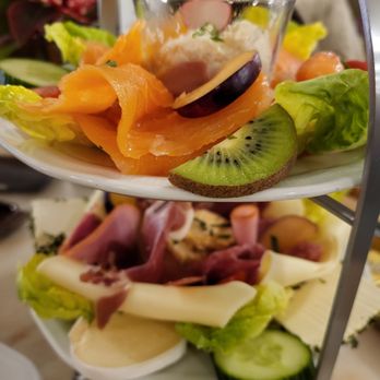 Konditorei-Café Graupner - Etagere mit Belag - Cafes Near Me - Bamberg, BY
