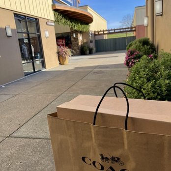 Centralia Outlets - Outlet Stores Near Me - Centralia, Washington